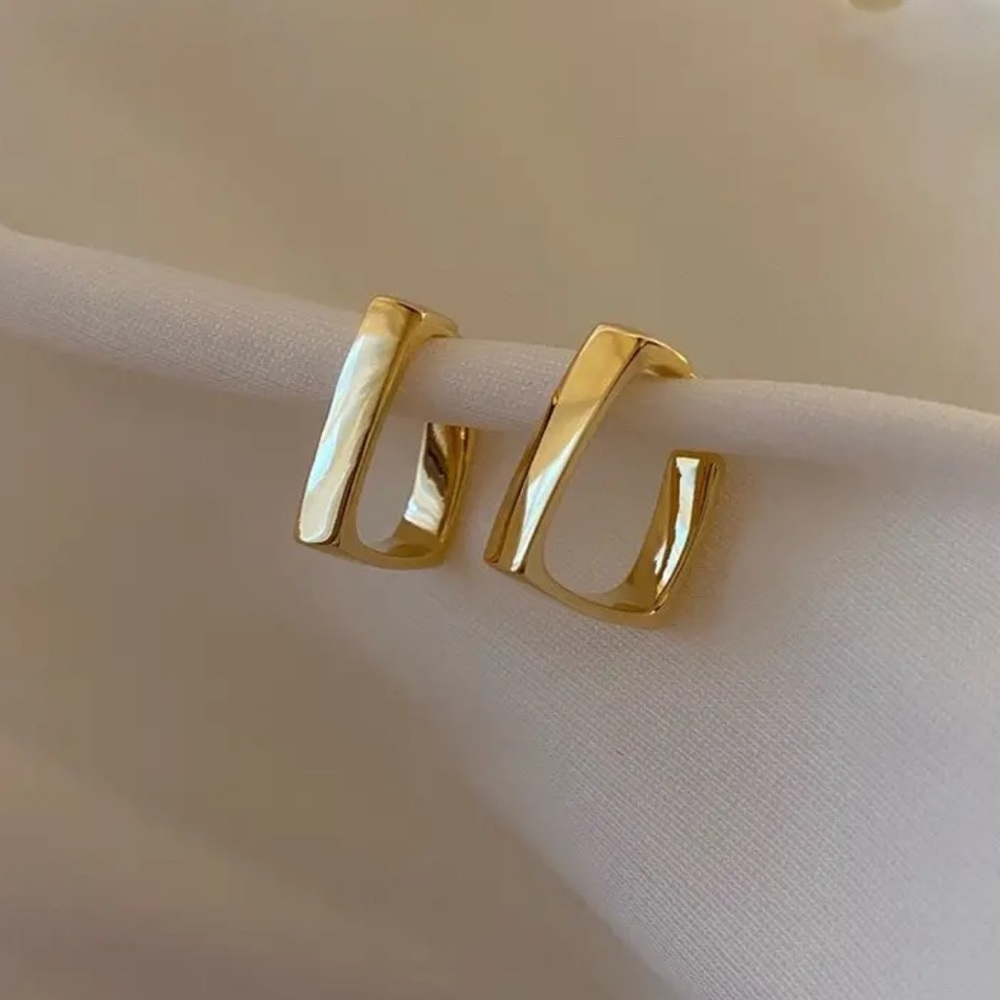 NEW Minimalistic Gold 14k Irregular Geometric Earrings